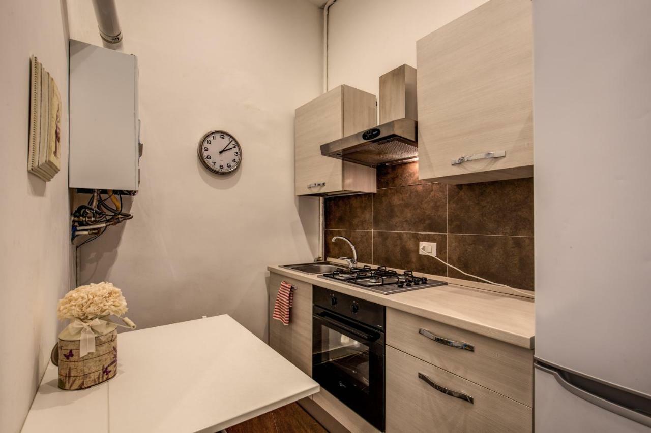 Guest House O Affittacamere La Civetta Di Trastevere B Rome Luaran gambar