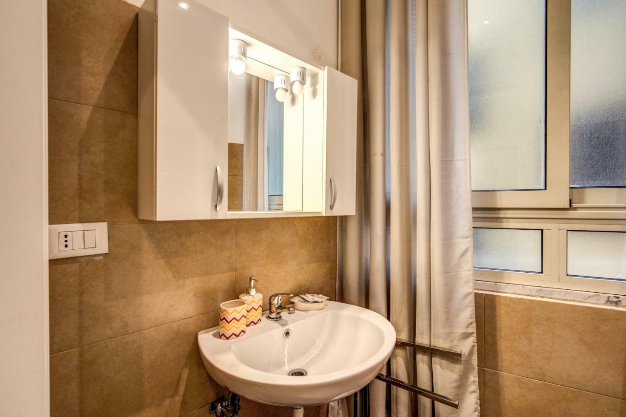 Guest House O Affittacamere La Civetta Di Trastevere B Rome Luaran gambar