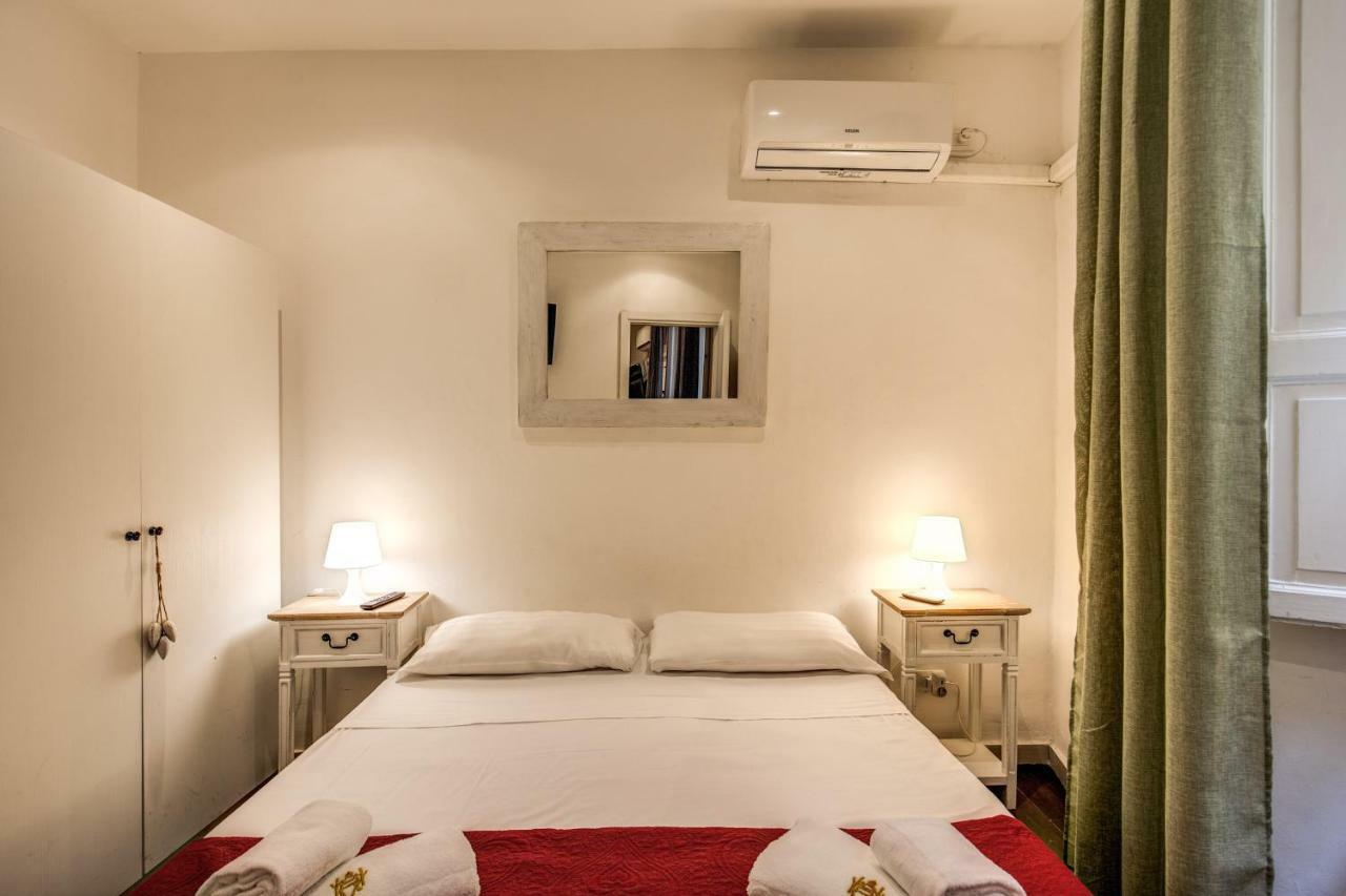 Guest House O Affittacamere La Civetta Di Trastevere B Rome Luaran gambar