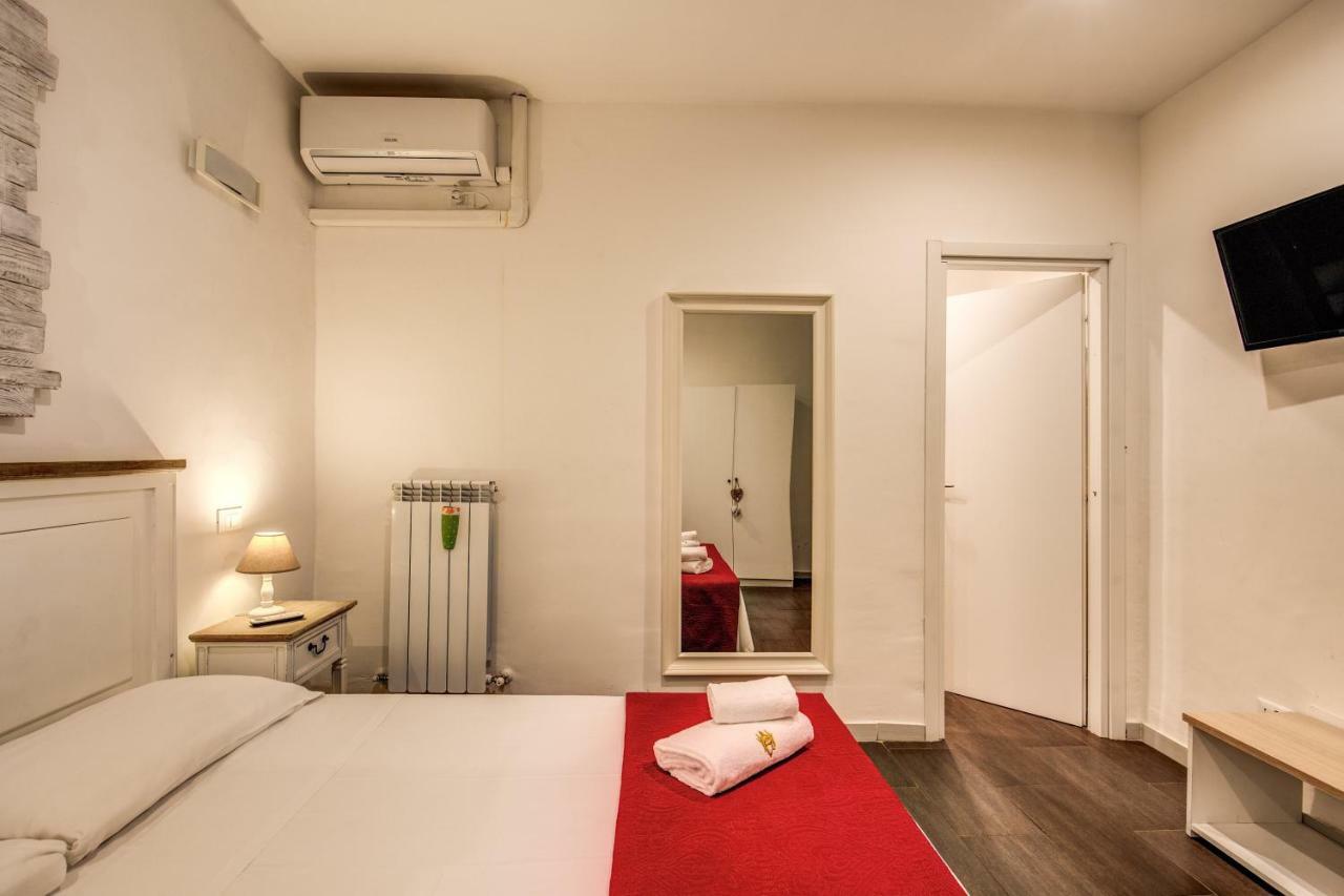 Guest House O Affittacamere La Civetta Di Trastevere B Rome Luaran gambar